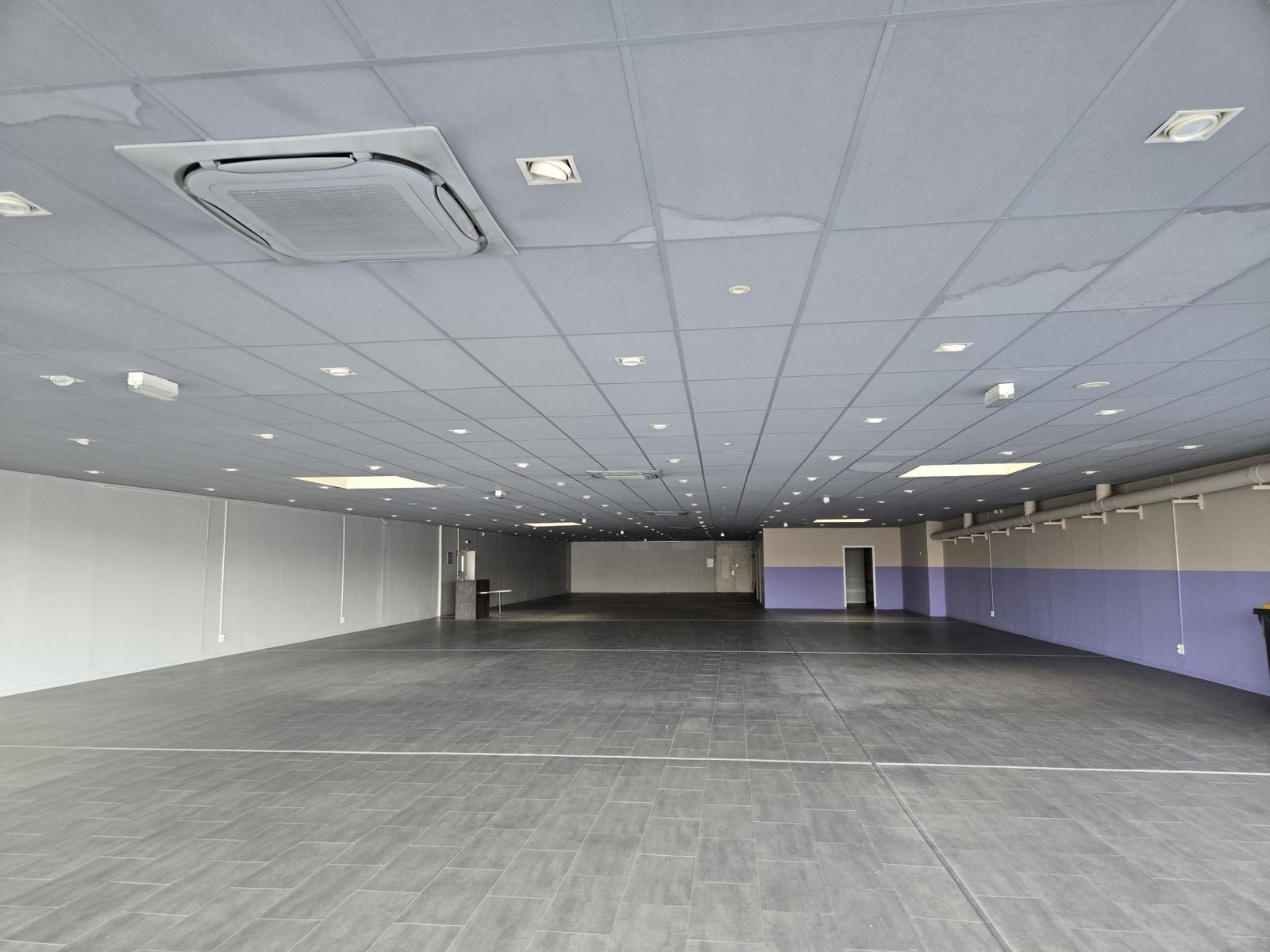 Local commercial Chambray-lès-Tours – photo 2