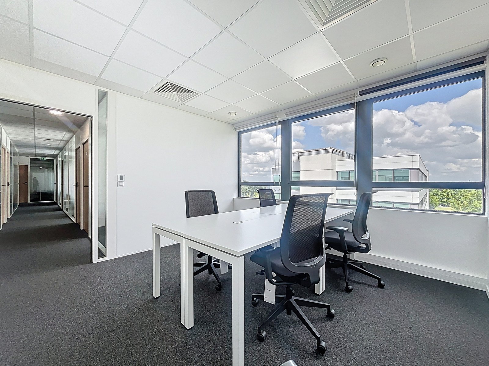 Bureau Tours – photo 3