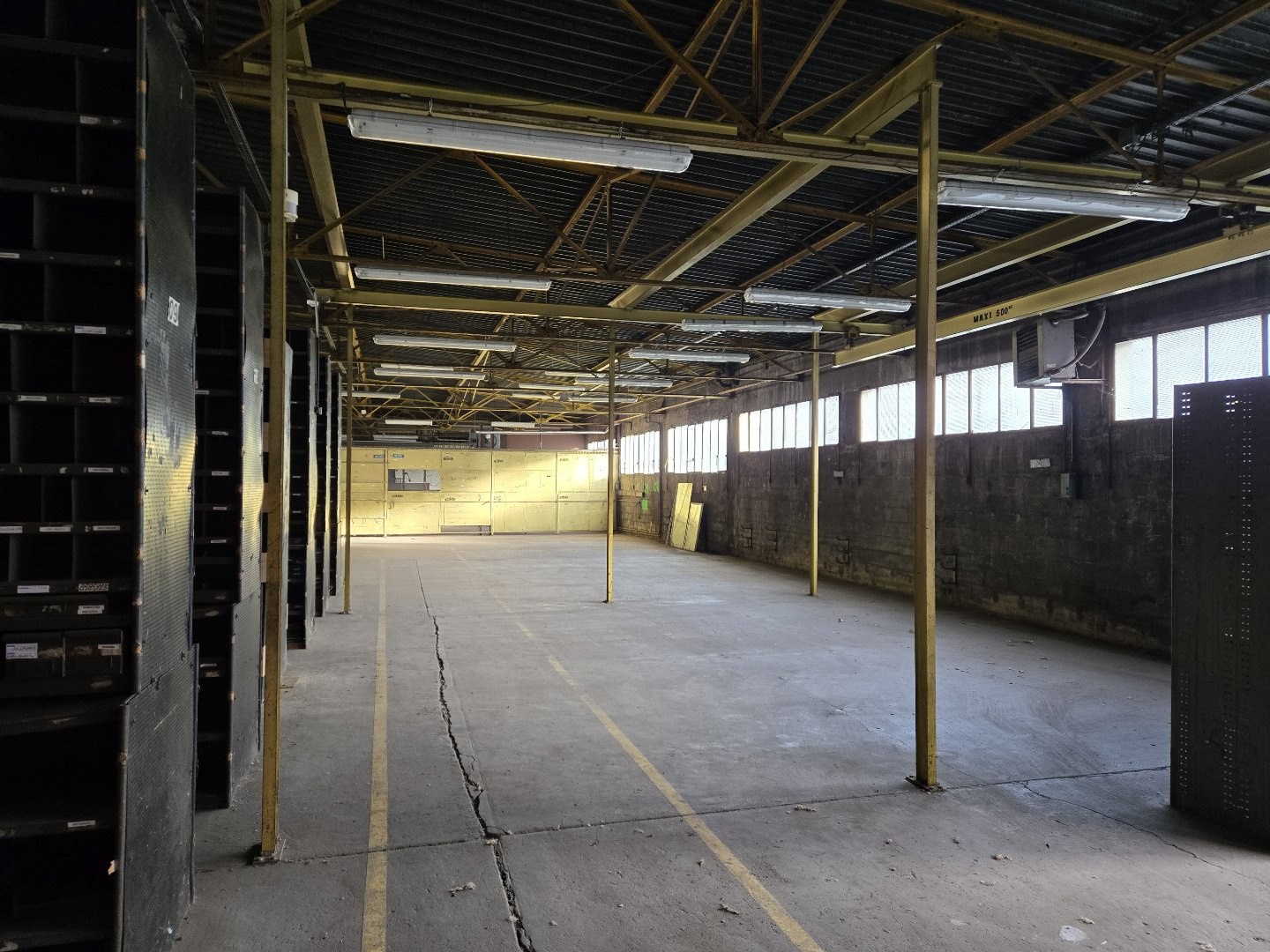 À louer - foncier pour stockage de 5 000 m² à Chambray