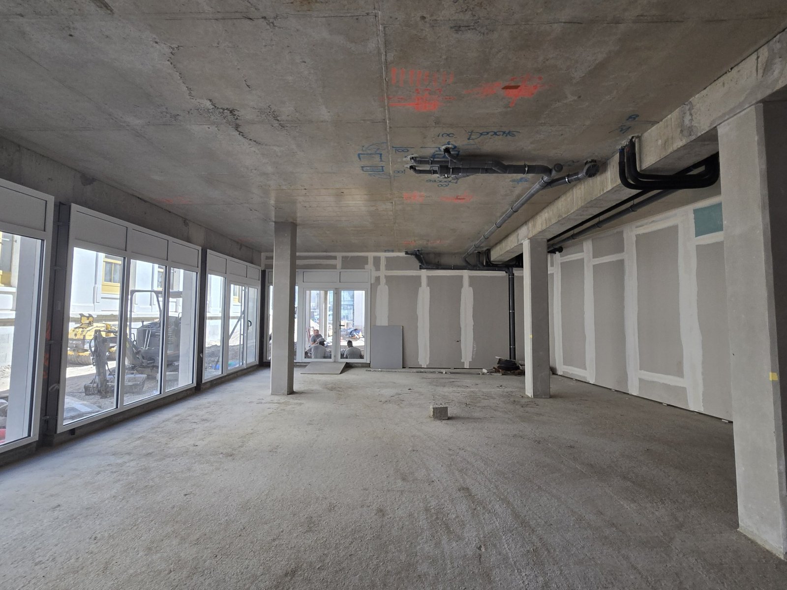 A vendre - local commercial neuf en hypercentre de Tours